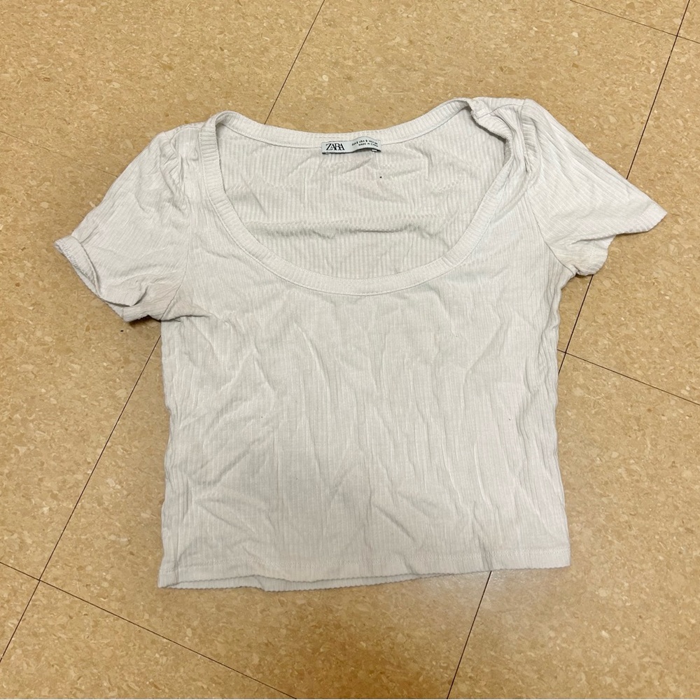 Zara Tee